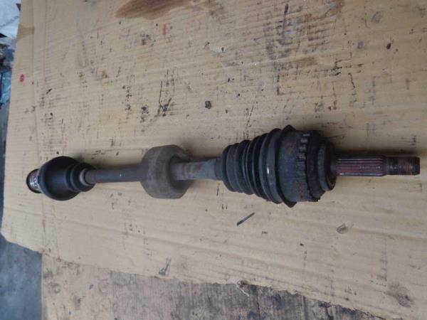 ARBRE DE TRANSMISSION AVANT DROIT RENAULT ESSENCE - Vue 1